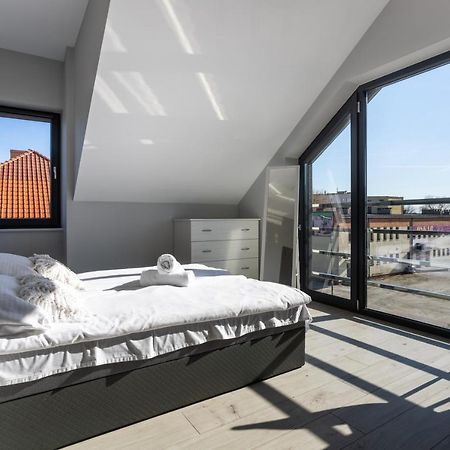Noclegijarocin Bed & Breakfast Exteriör bild