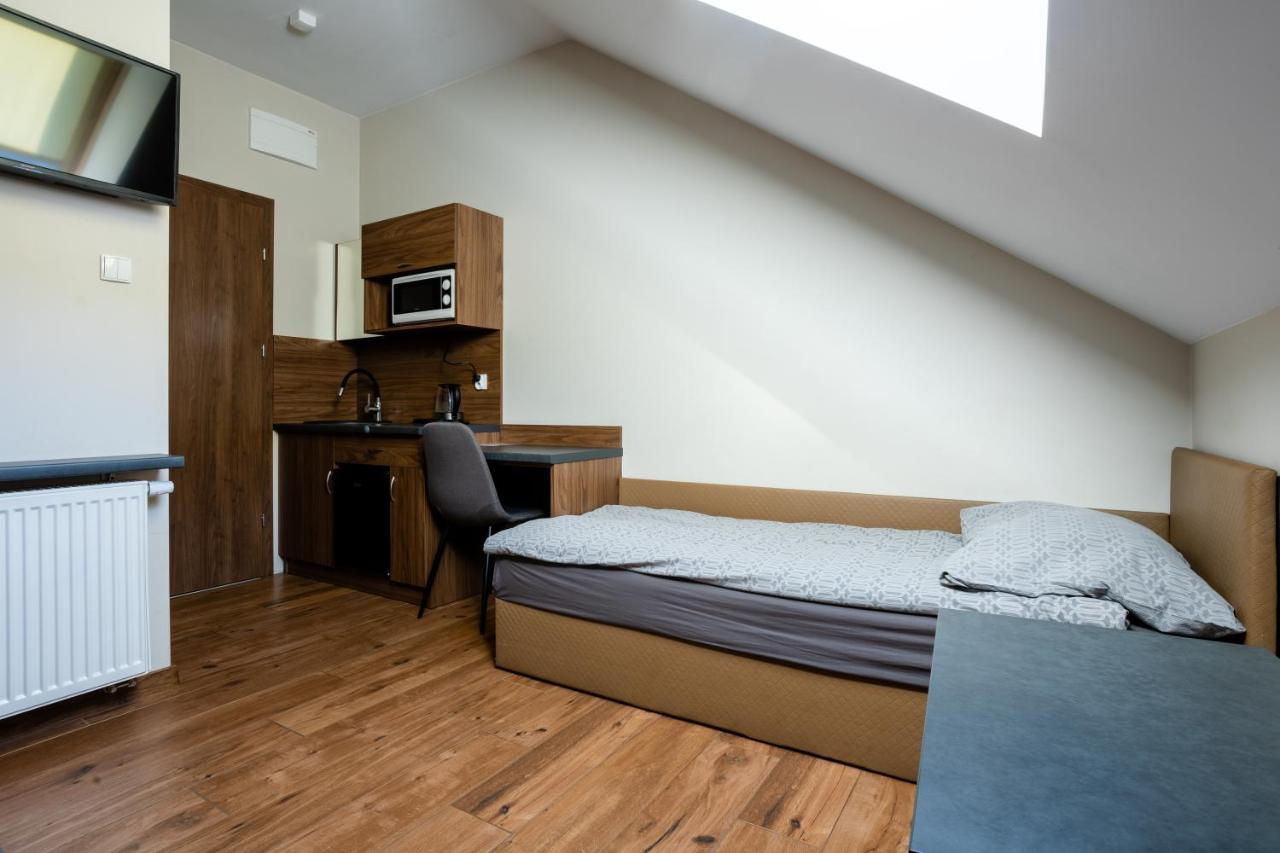 Noclegijarocin Bed & Breakfast Exteriör bild
